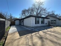 Building Photo - 807 W Broadus St