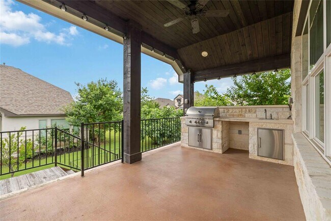 Building Photo - 401 Sitlington Ln