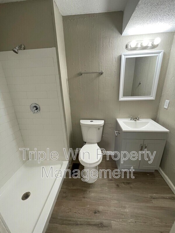 Building Photo - 1725 Orletto Way