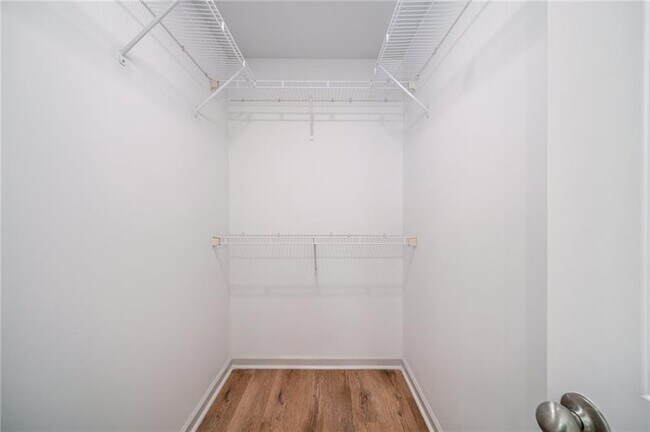 Building Photo - 796 Grenier Terrace NE