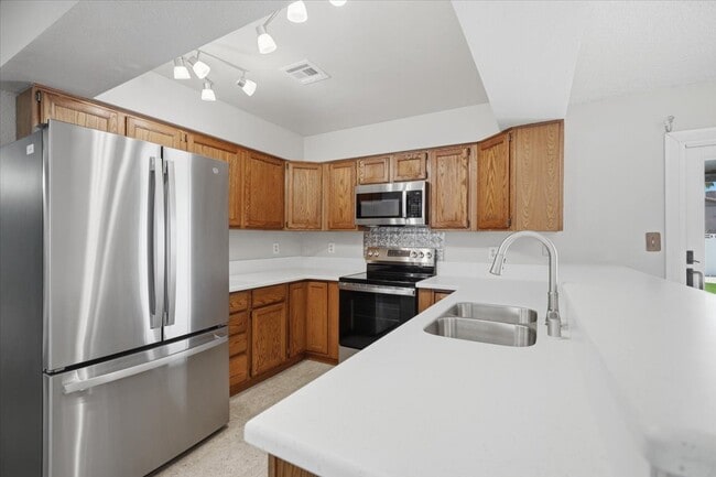Building Photo - 5389 Kalmia Dr