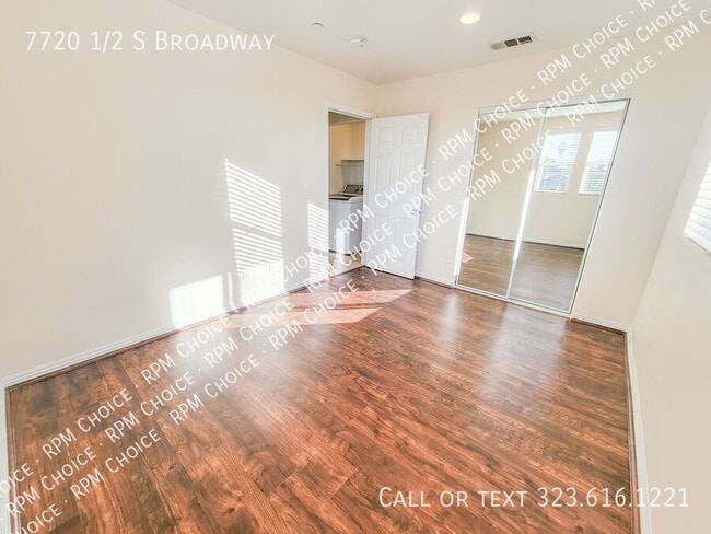 Building Photo - 7720 1/2 S Broadway-