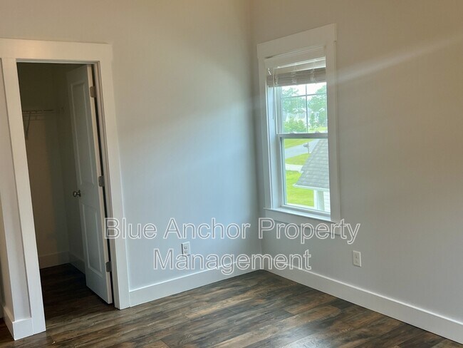 Building Photo - 153 Leeward Ln