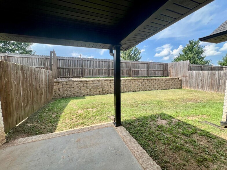 Building Photo - 6630 Leightyn Ln