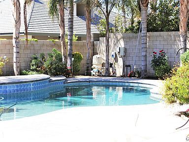 Building Photo - 12309 Thornwood Dr