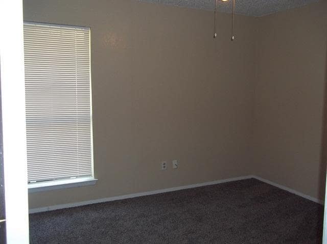 Building Photo - 1757 Carrington Dr