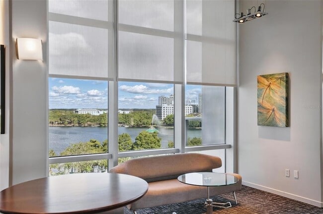 Building Photo - 150 E Robinson St