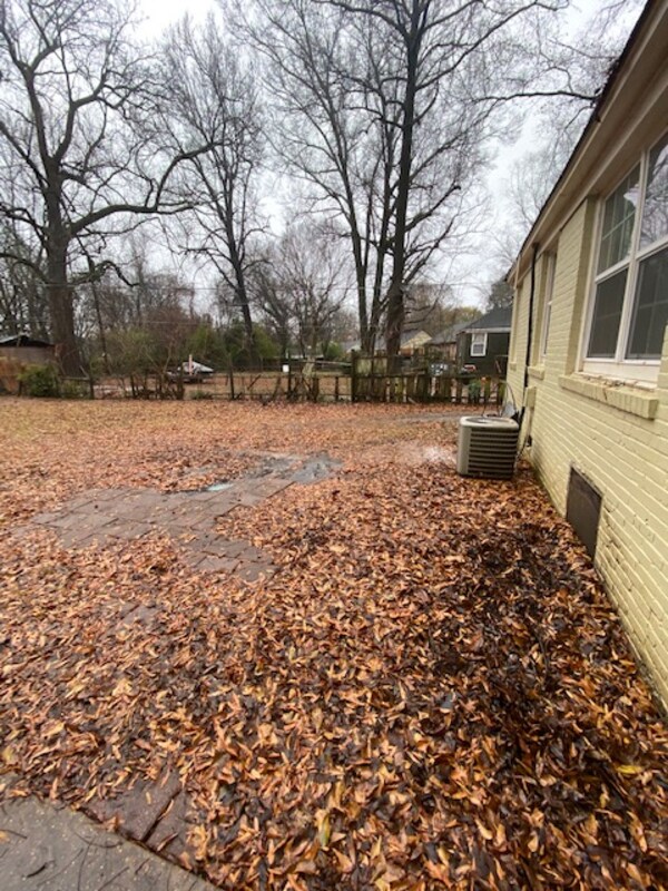 Building Photo - 950 Goodman St