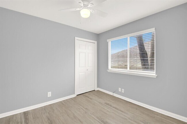 Building Photo - 4911 Edenbourgh Ln