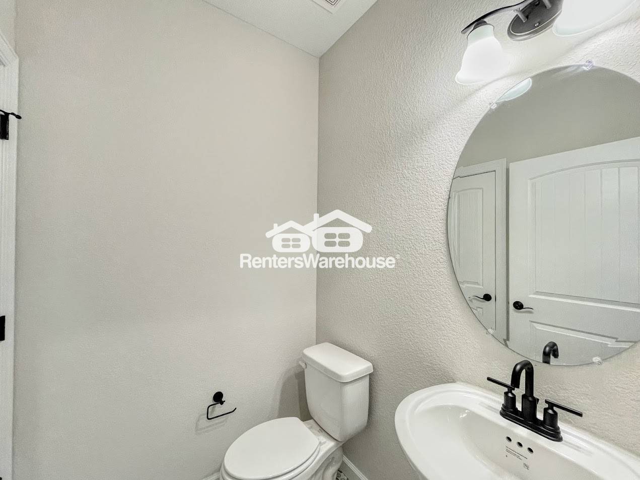 Building Photo - 1829 Malvern Dr