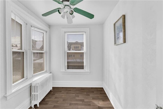 Building Photo - 1920 Middle St