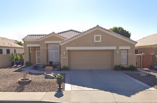 Building Photo - 7239 E Lobo Ave