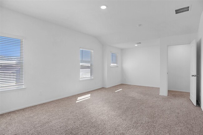 Building Photo - 24311 Saddlestone Green Dr