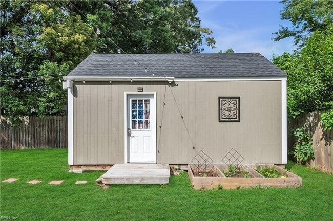 Building Photo - 1336 Maplewood Ave