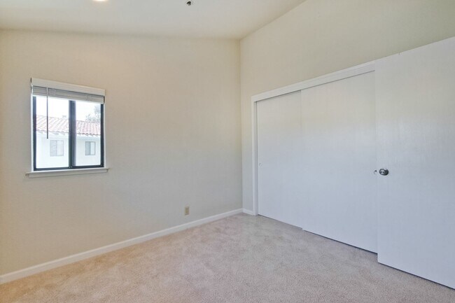 Building Photo - Condo Near Cupertino High | Updated Kitche...