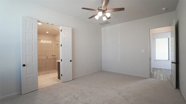 Building Photo - 4104 Hudson St