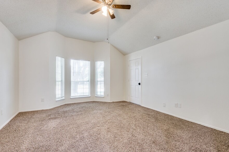 Building Photo - 1108 Bay Shore St