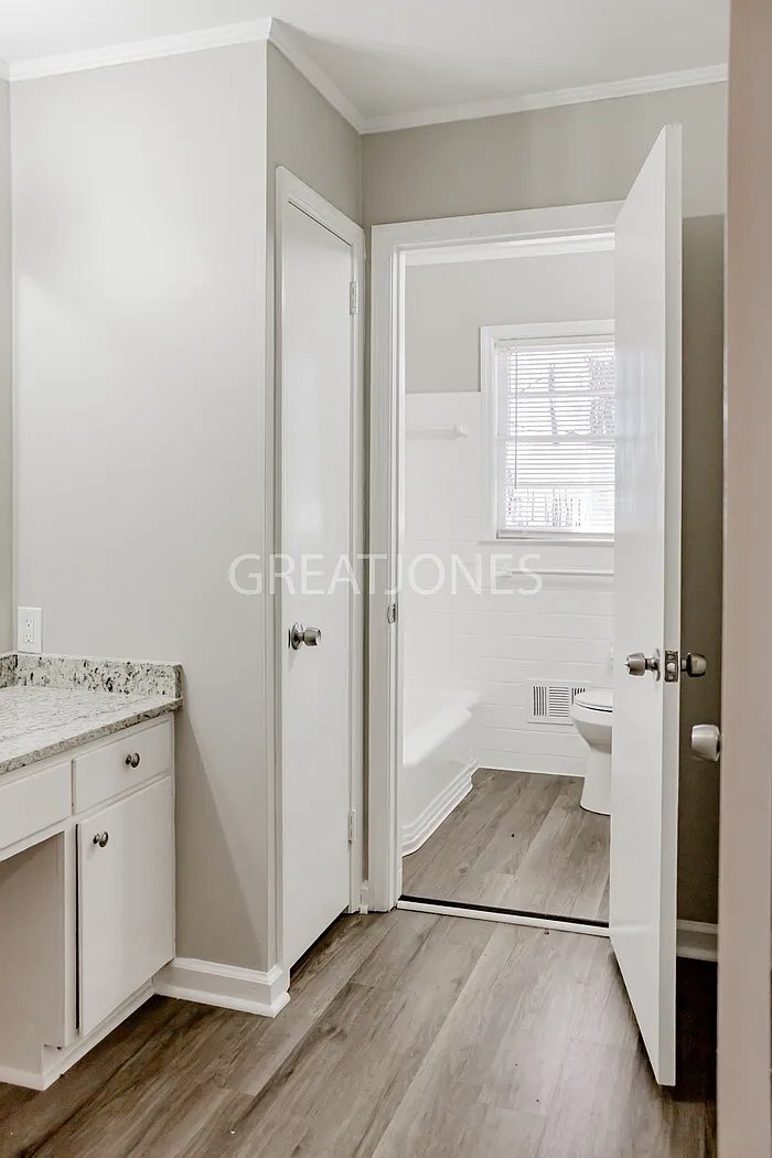 Building Photo - 1155 Darlington Dr