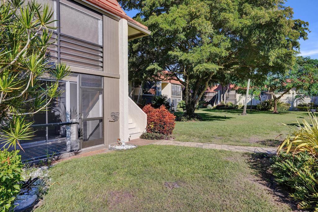 Building Photo - 1050 NW 13th St