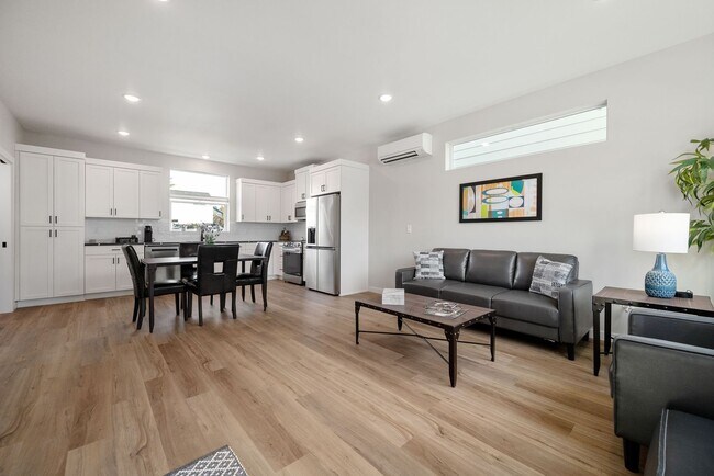 Building Photo - Move In Special- Up to 3 Months Free !!! N...