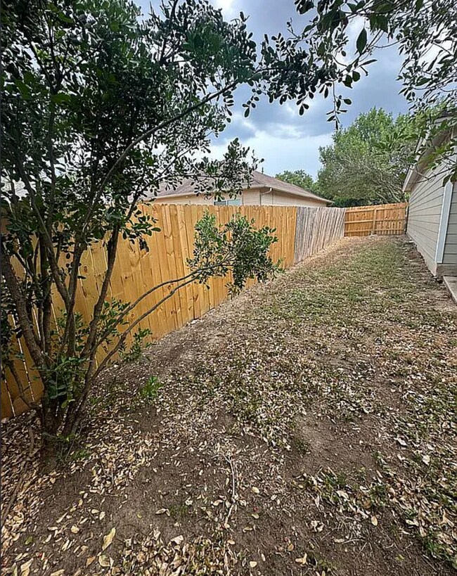 Building Photo - 9711 Chelsea Cir