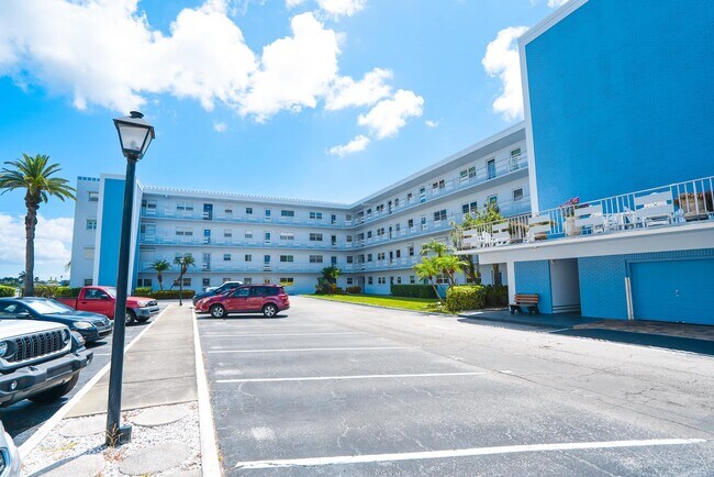 Building Photo - 5555 Gulf Blvd