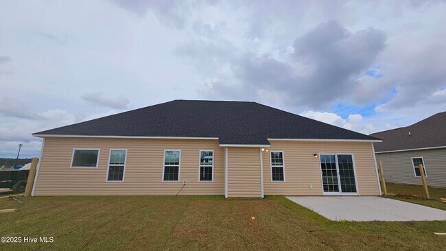 Building Photo - 542 Appalachian Trl N