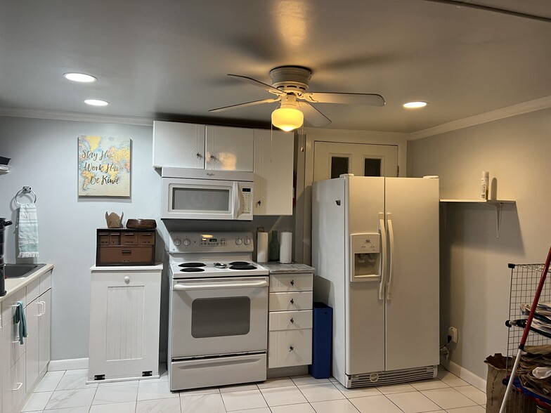 Primary Photo - 540 Washington St