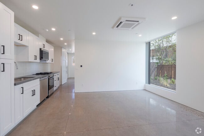1BR, 1BA - 600SF - Living Room - The Tailor
