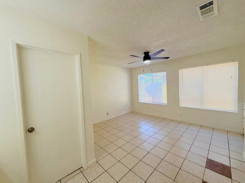 Building Photo - 455 Columbia Ave