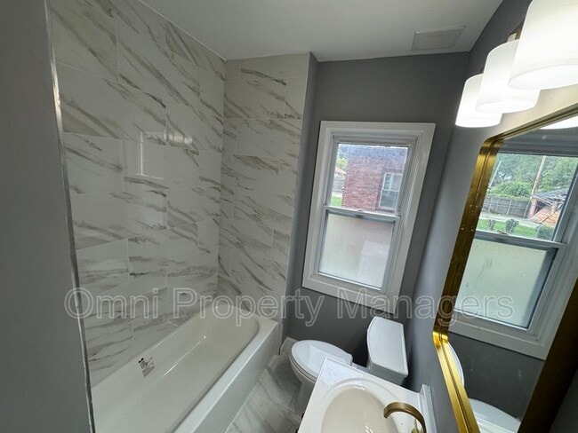 Building Photo - 3626 Courville St