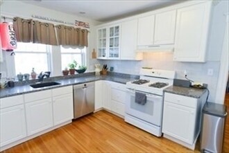 Building Photo - 29 Pershing Rd