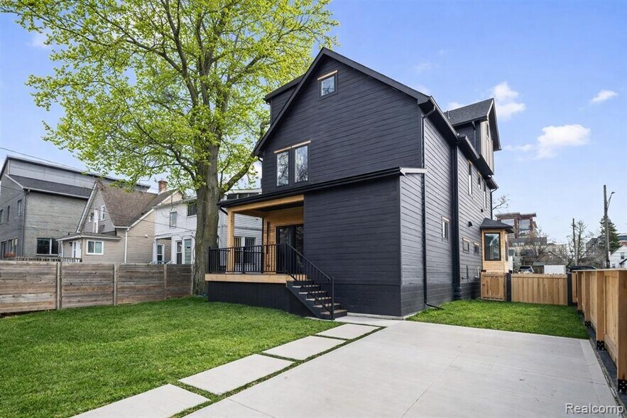 Building Photo - 125 N Washington Ave