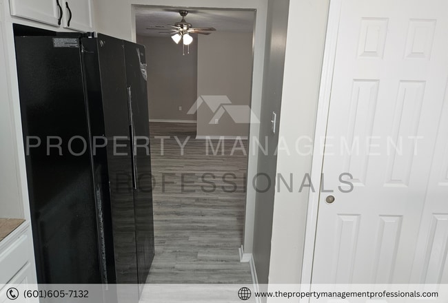 Building Photo - Renewed and ready to be a home!