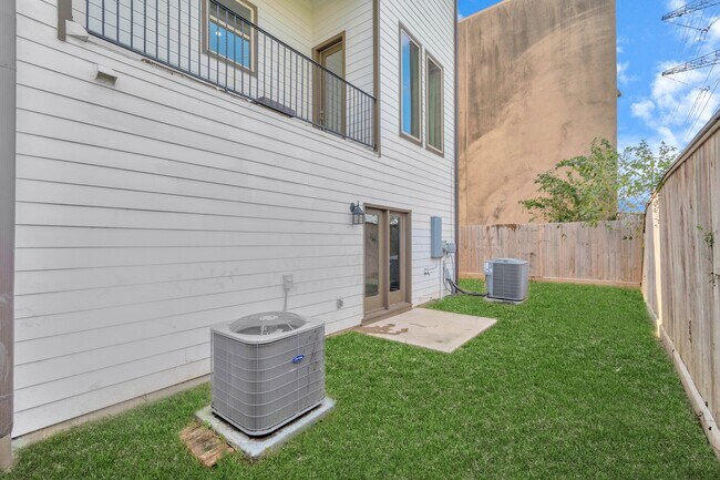 Building Photo - 4962 Edison Park Ln