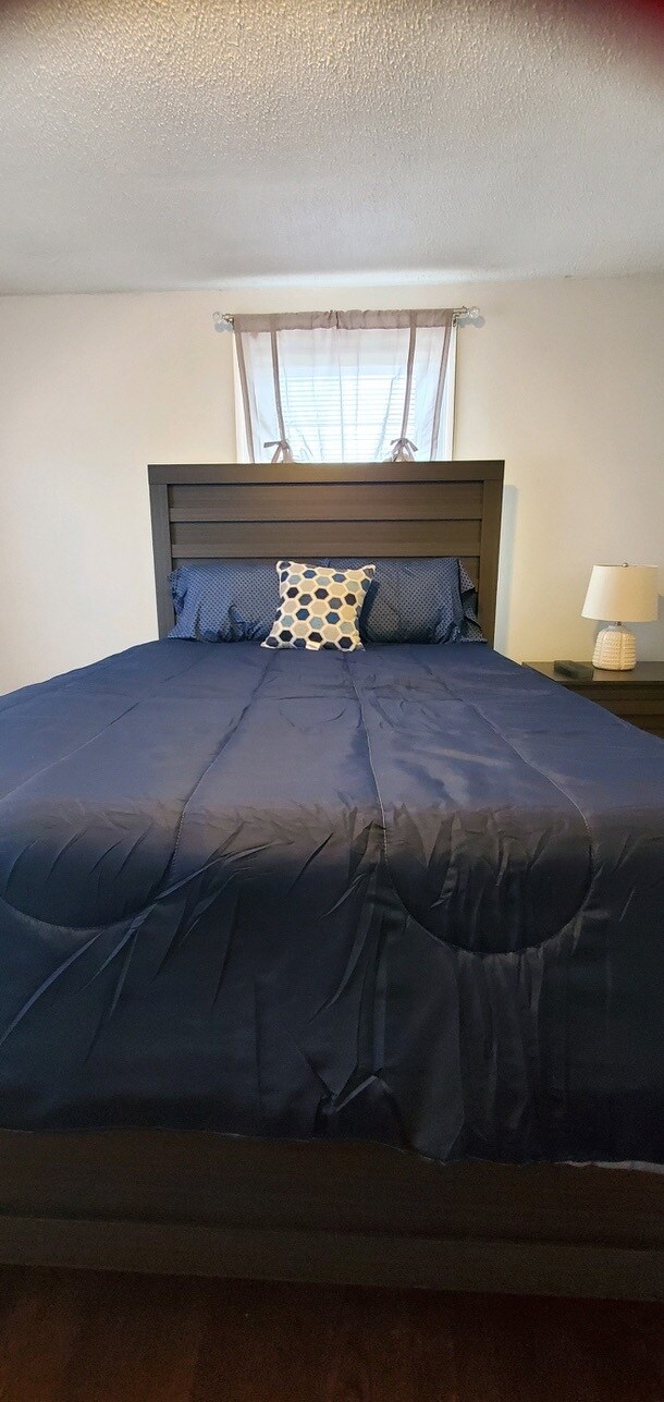 Main Bedroom - 14 Bateman St