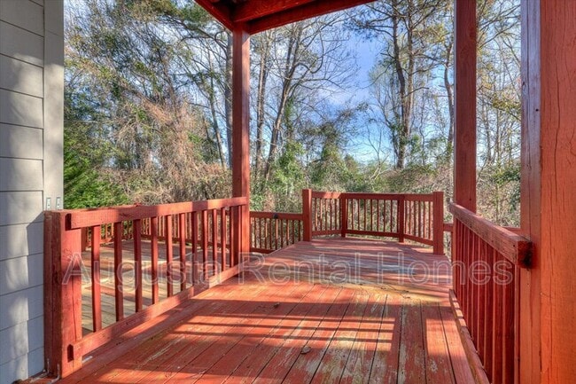 Building Photo - 719 Bonnie Oaks Ln