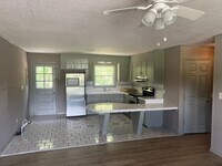 Building Photo - 353 Calvin Sowers Rd