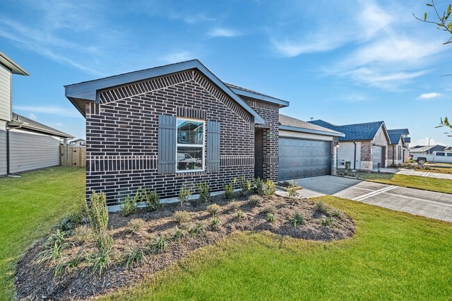 Building Photo - 3919 Langridge Dr