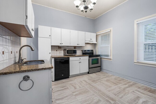 Building Photo - Home for rent in Birmingham, Alabama