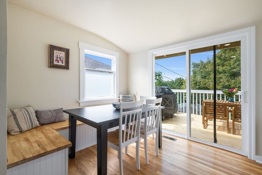 Building Photo - 4045 45th Ave SW