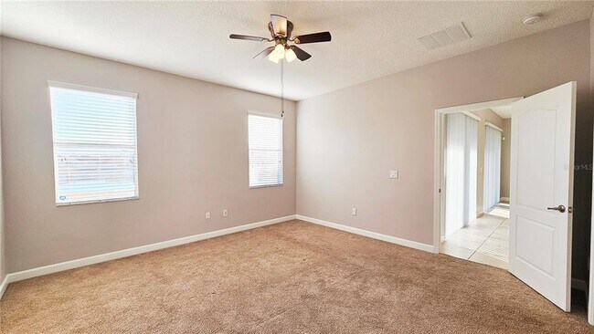 Building Photo - 5612 Water Pier Ln