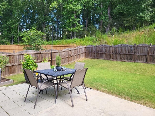 Building Photo - 5943 Screech Owl Dr