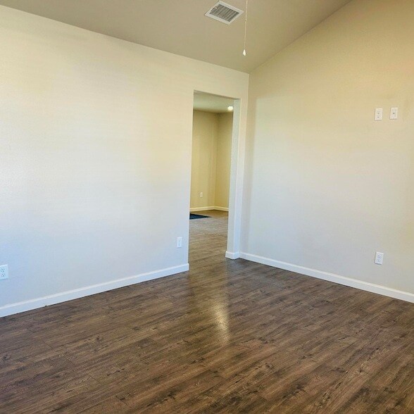 Building Photo - 317 81st St