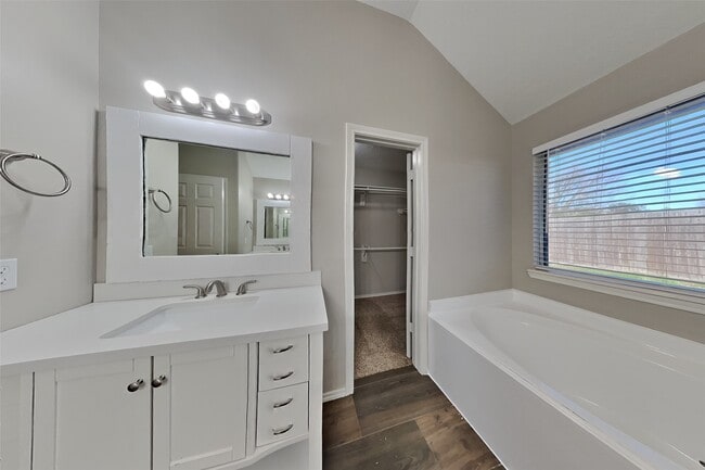 Building Photo - 5409 Balmorhea Dr