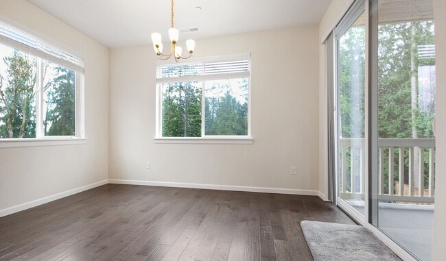 Building Photo - Beautiful, Light-Filled Home Bordering Protected Greenbelt