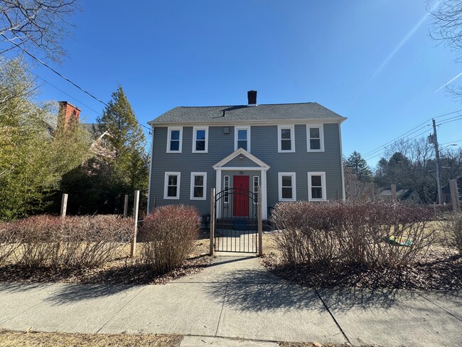 Building Photo - 313 Hudson St