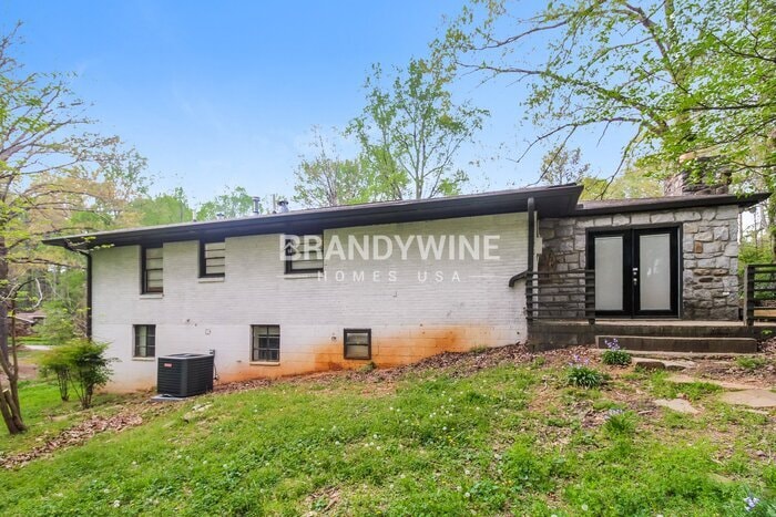 Building Photo - 3292 Westmart Ln