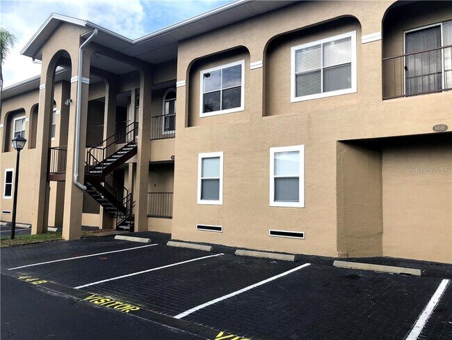 Building Photo - 8846 Coral Palms Ct
