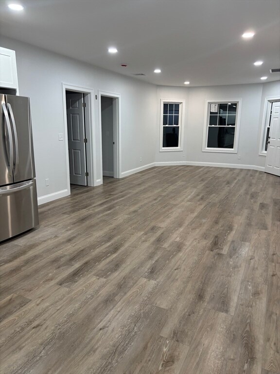 Building Photo - 943 County St